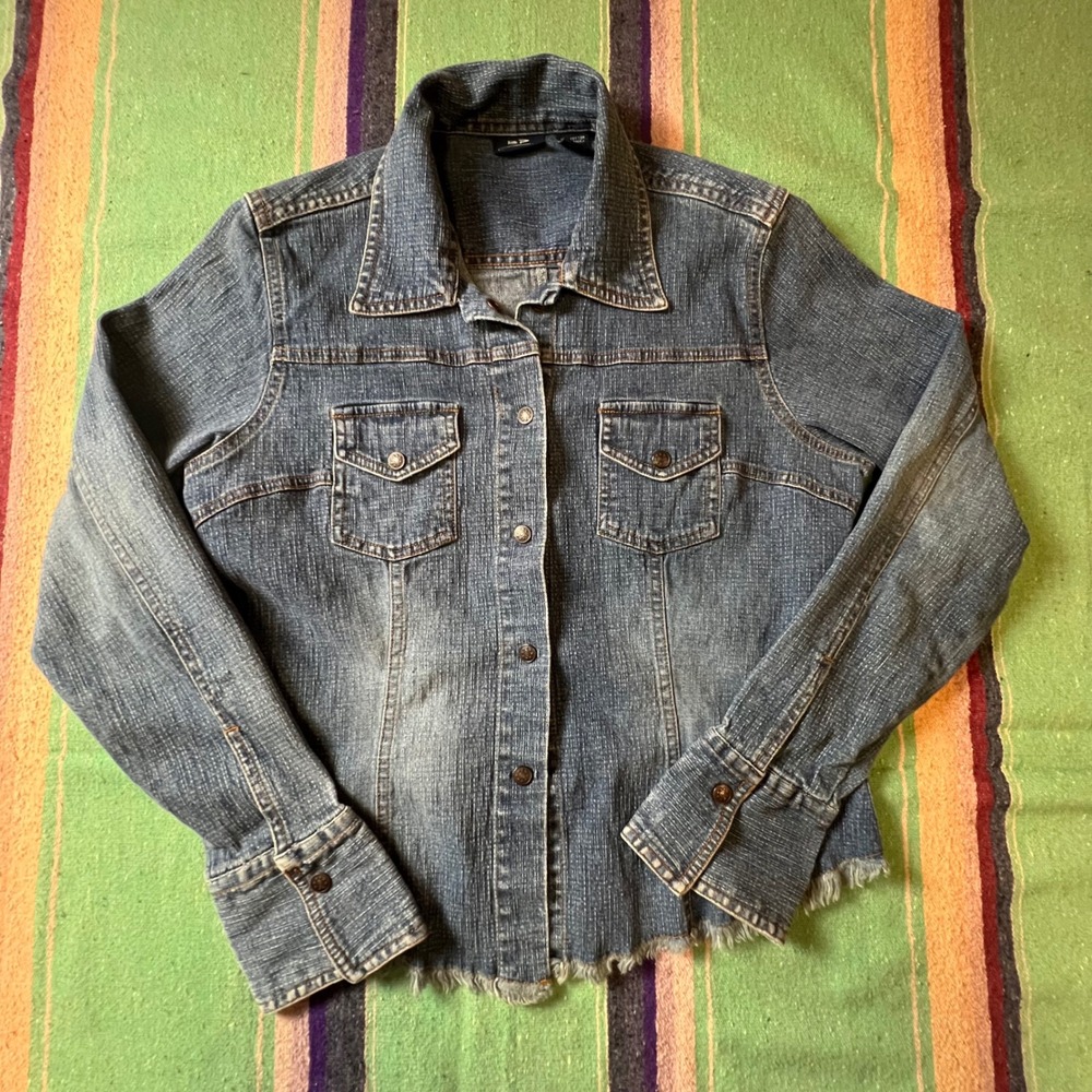 Bailey's Point Denim Jacket Womens M Blue Frayed Hem Stretch Trucker Y2K Boho